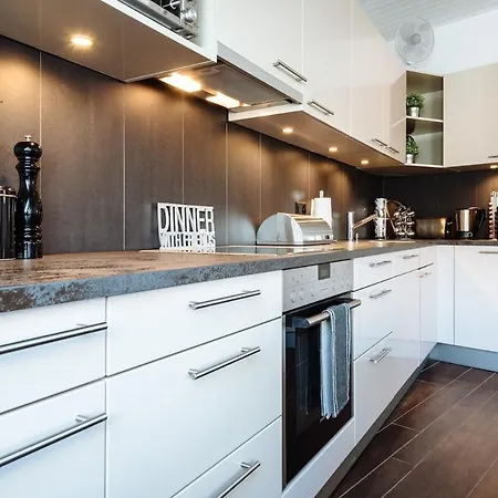 - Superb Flat By The Apartmán *