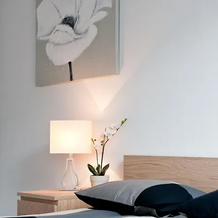 - Superb Flat By The Nyon