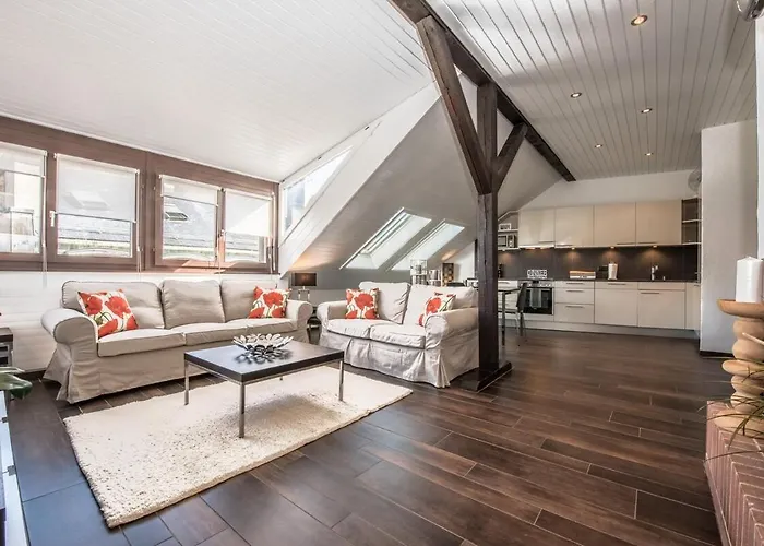 - Superb Flat By The * Nyon