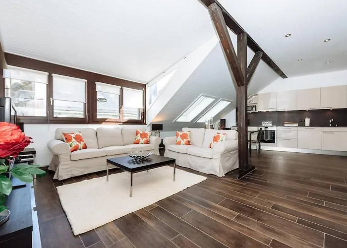 - Superb Flat By The Apartament Nyon