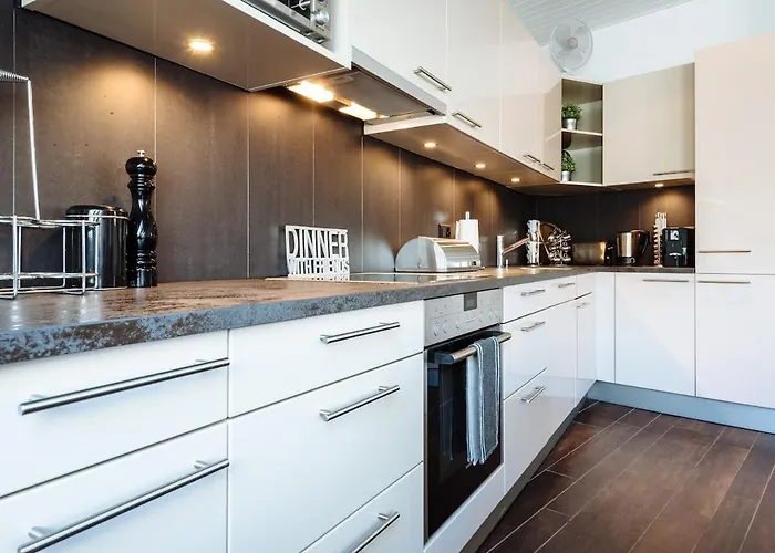 - Superb Flat By The Apartament *